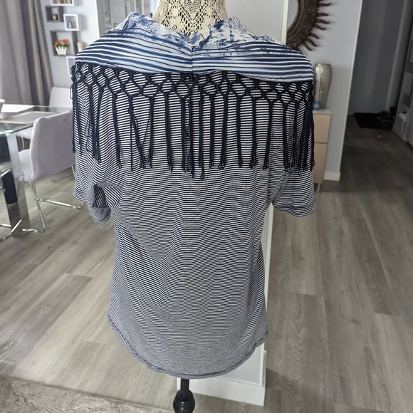 One World blue and white blouse with removable collar/scarf - Picture 5 of 9